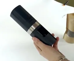 Модернизированная электрическая мельница для специй, работающая от батареек, пластиковая солонка и перечница для ресторана